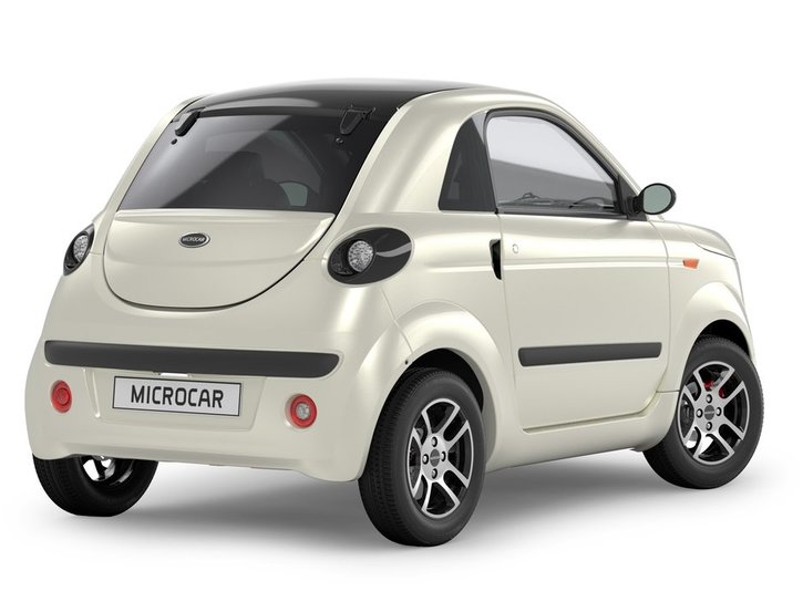 Microcar Due Plus Helmiaisvalkoinen taka