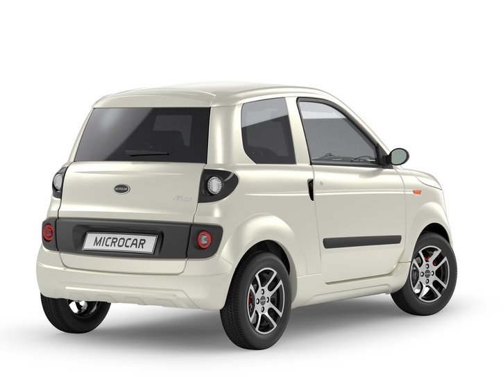 Microcar MGo Plus Helmiaisvalkoinen taka