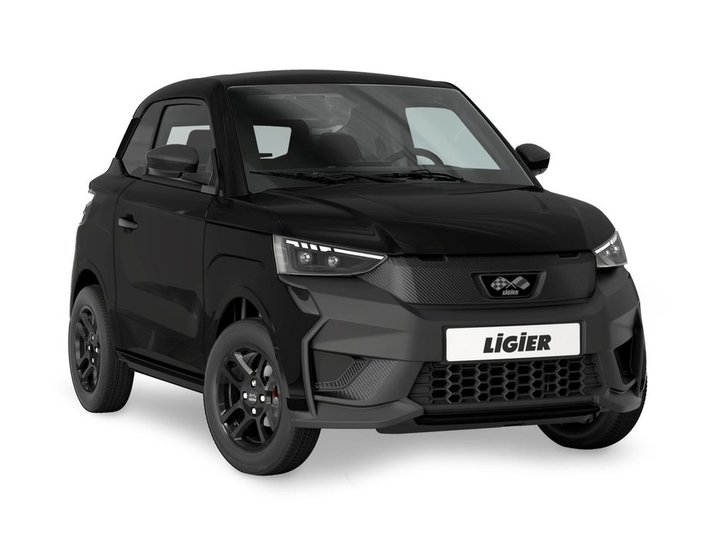 YM25 Ligier-JS50-Select Intense-Black Studio-001